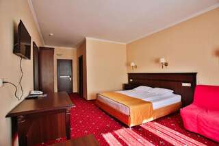 Гостиница Гала Плаза Красная Поляна Двухместный номер с 1 кроватью или 2 отдельными кроватями и балконом-3
